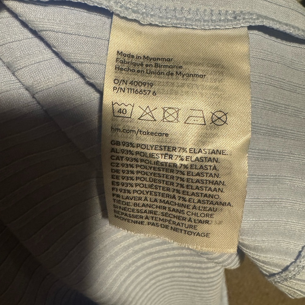 H&M Ribbed Cropped top. - Picture 6 of 6